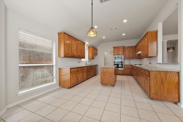 6103 Sea Island Trail, Arlington, TX 76001