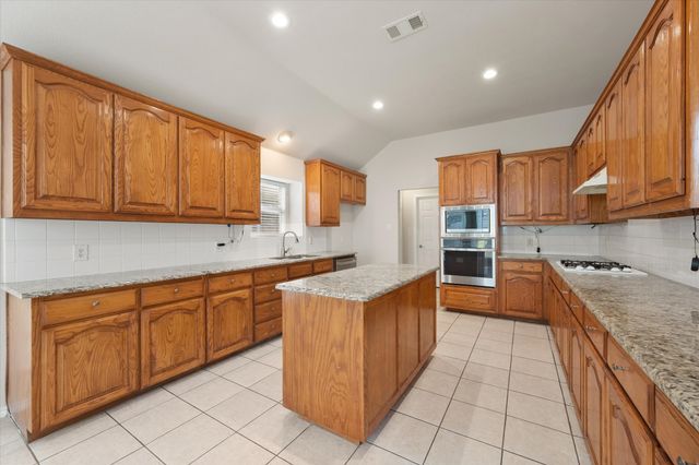 6103 Sea Island Trail, Arlington, TX 76001