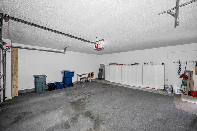 10479 LONGWOOD DRIVE, Seminole, FL 33777