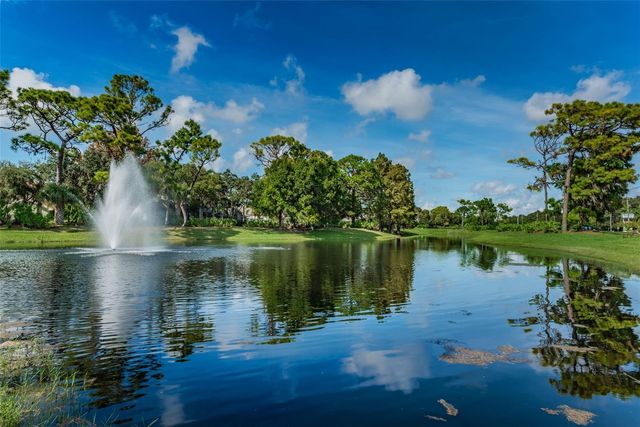 10479 LONGWOOD DRIVE, Seminole, FL 33777