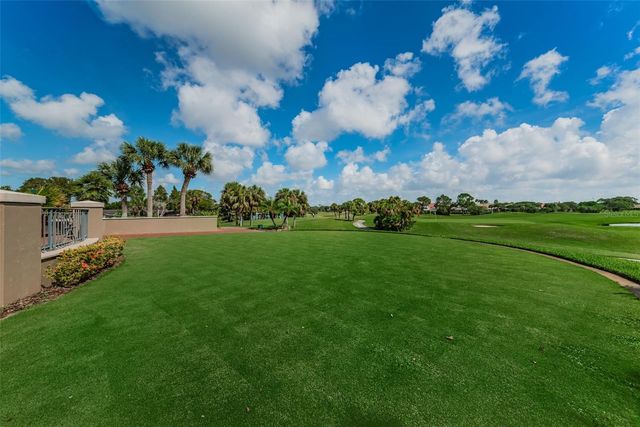 10479 LONGWOOD DRIVE, Seminole, FL 33777