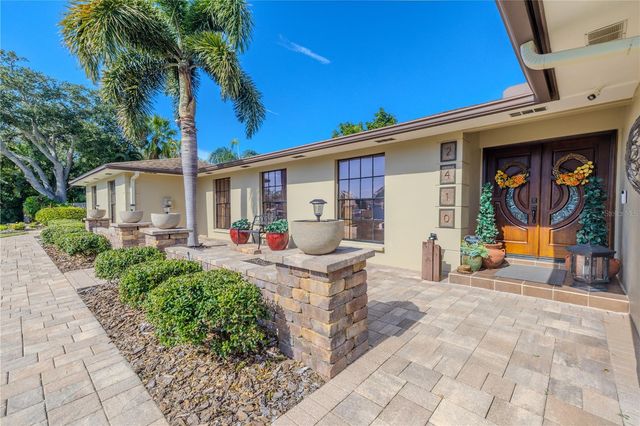 2410 OLD COACH TRAIL, Clearwater, FL 33765