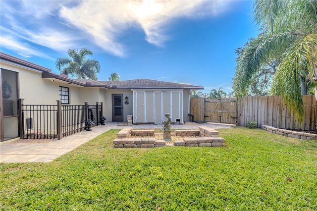 2410 OLD COACH TRAIL, Clearwater, FL 33765