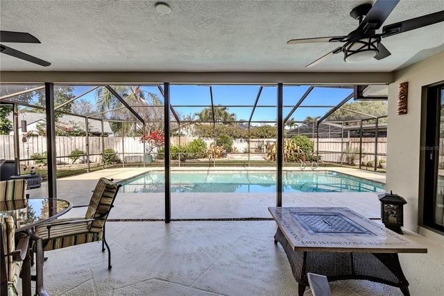 2410 OLD COACH TRAIL, Clearwater, FL 33765