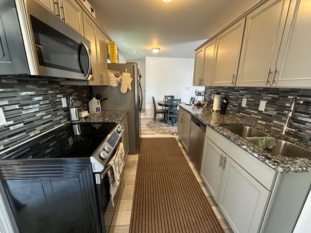 2960 SCHWARTZ Road, Columbus, OH 43232