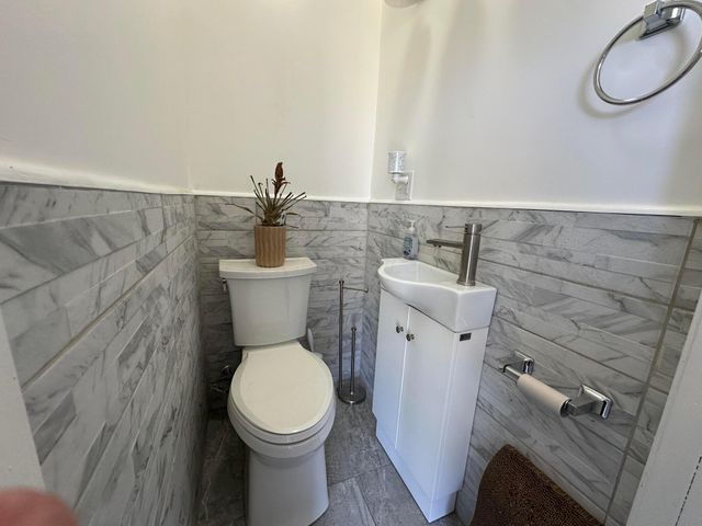 2960 SCHWARTZ Road, Columbus, OH 43232