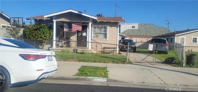 1211 W 105th Street, Los Angeles, CA 90044