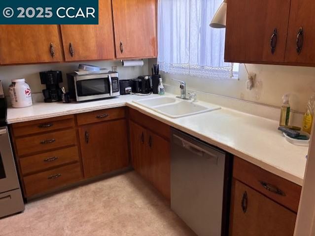 26 Seaview Dr, Bay Point, CA 94565