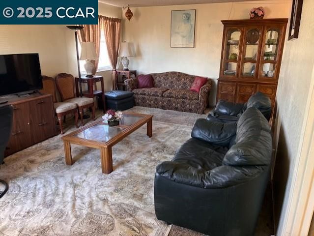26 Seaview Dr, Bay Point, CA 94565