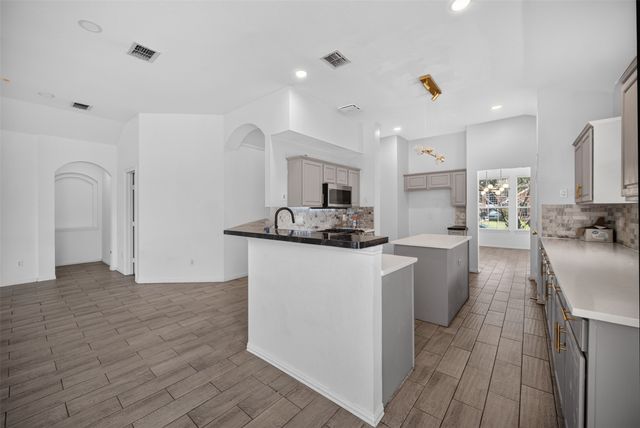 308 Keswick Lane, Mesquite, TX 75150