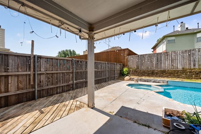 308 Keswick Lane, Mesquite, TX 75150