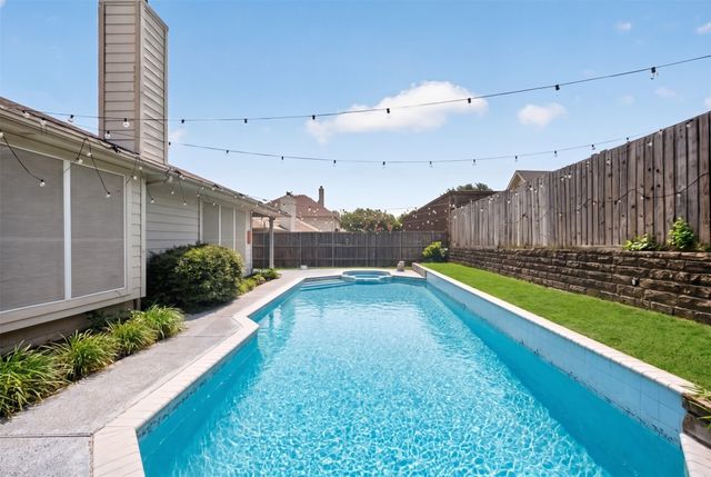 308 Keswick Lane, Mesquite, TX 75150
