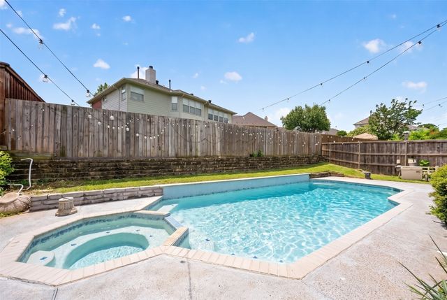 308 Keswick Lane, Mesquite, TX 75150