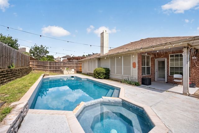 308 Keswick Lane, Mesquite, TX 75150