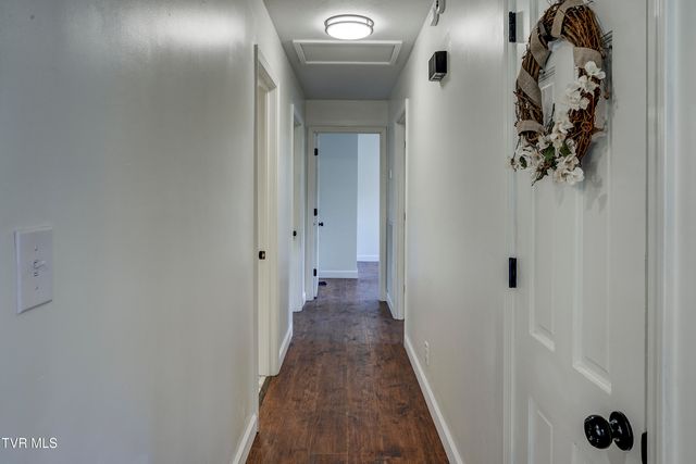 3017 Winesap Road, Kingsport, TN 37663