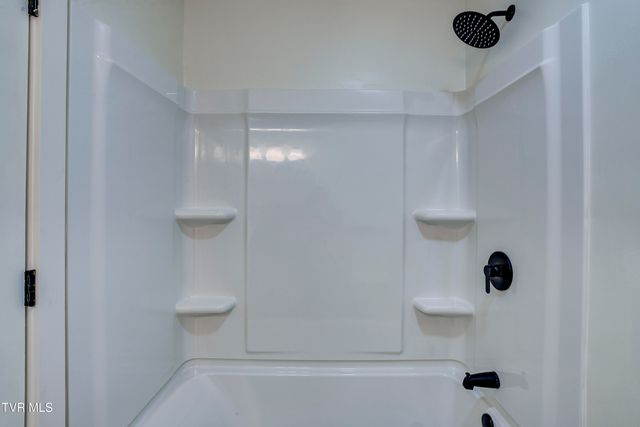 3017 Winesap Road, Kingsport, TN 37663