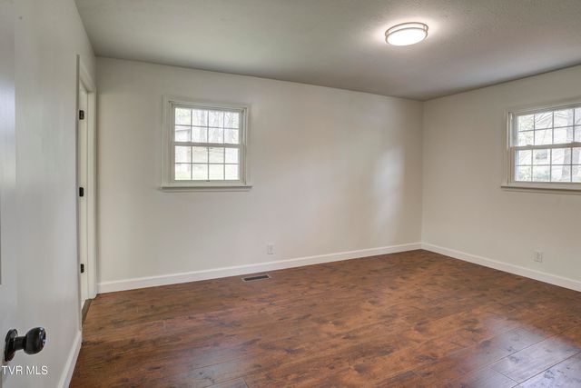 3017 Winesap Road, Kingsport, TN 37663