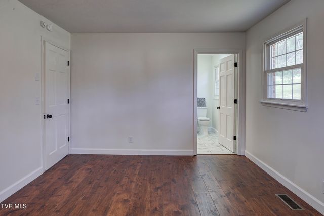 3017 Winesap Road, Kingsport, TN 37663