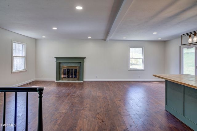 3017 Winesap Road, Kingsport, TN 37663