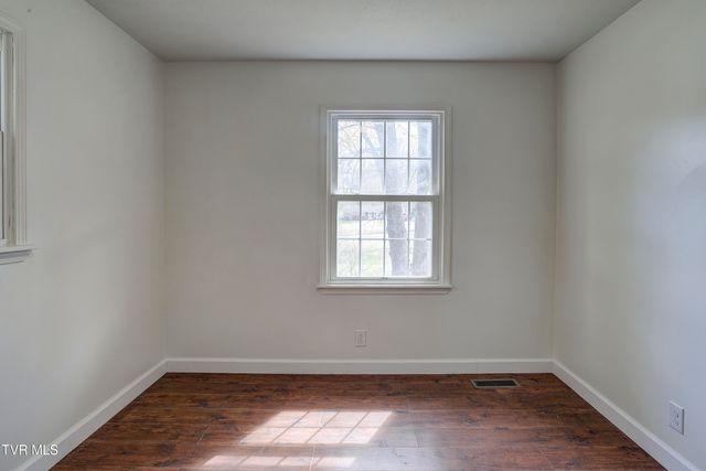 3017 Winesap Road, Kingsport, TN 37663