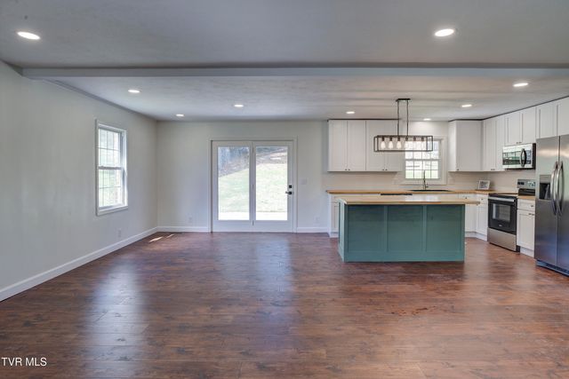 3017 Winesap Road, Kingsport, TN 37663