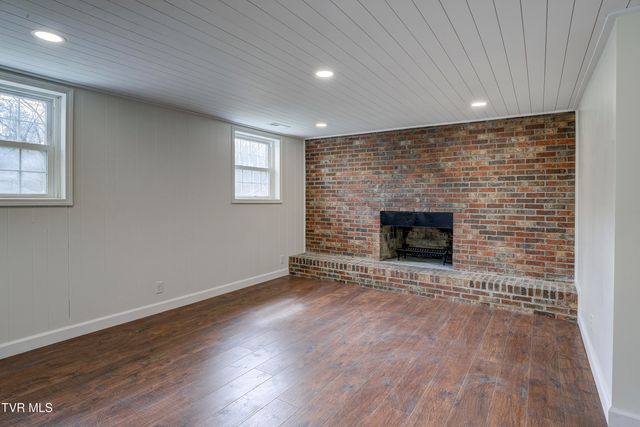 3017 Winesap Road, Kingsport, TN 37663