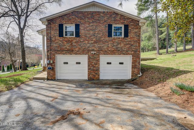 3017 Winesap Road, Kingsport, TN 37663