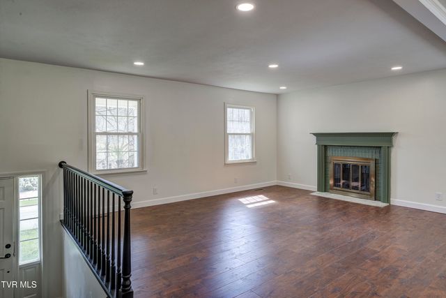 3017 Winesap Road, Kingsport, TN 37663