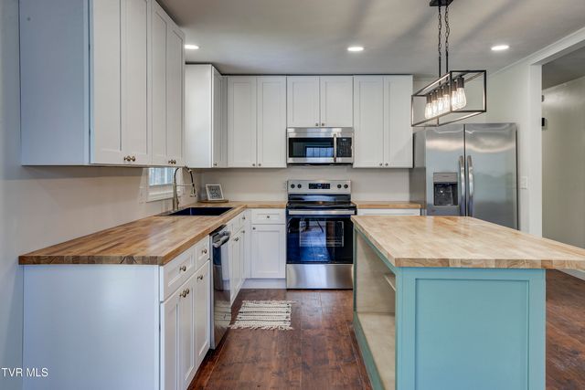 3017 Winesap Road, Kingsport, TN 37663