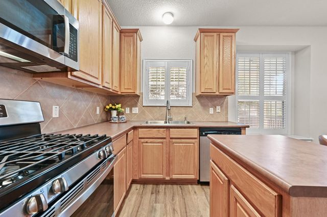 10421 Beard Ave, Austin, TX 78748