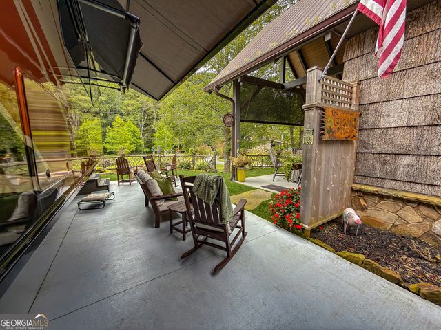 111 Wildflower Road, Scaly Mountain, NC 28775