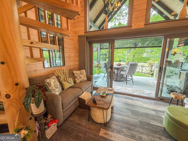 111 Wildflower Road, Scaly Mountain, NC 28775