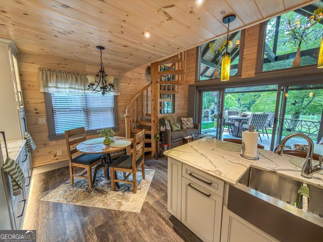 111 Wildflower Road, Scaly Mountain, NC 28775