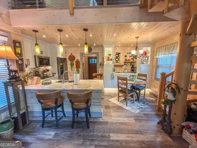111 Wildflower Road, Scaly Mountain, NC 28775