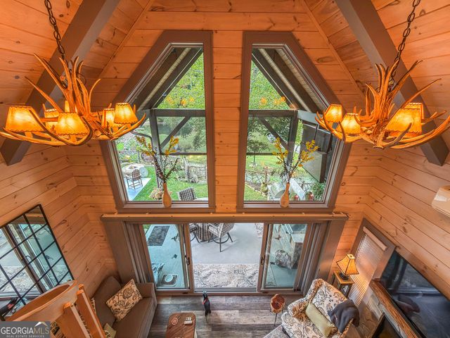 111 Wildflower Road, Scaly Mountain, NC 28775