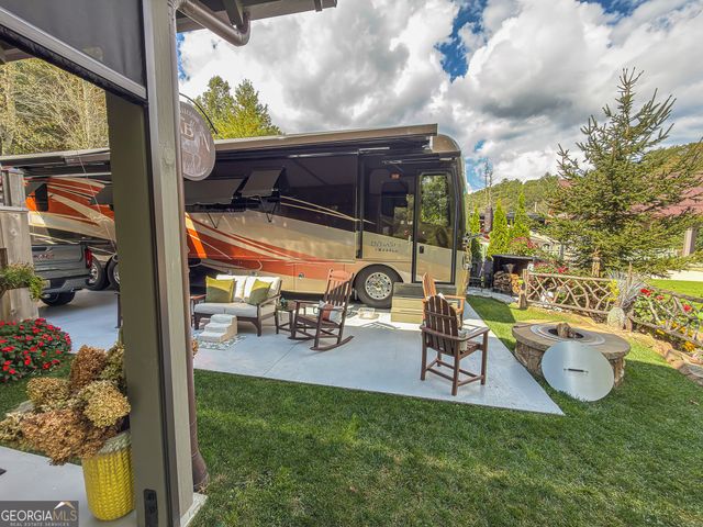 111 Wildflower Road, Scaly Mountain, NC 28775