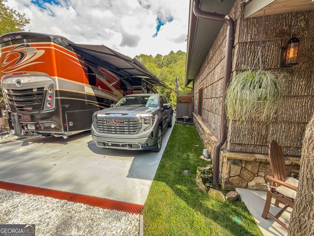 111 Wildflower Road, Scaly Mountain, NC 28775