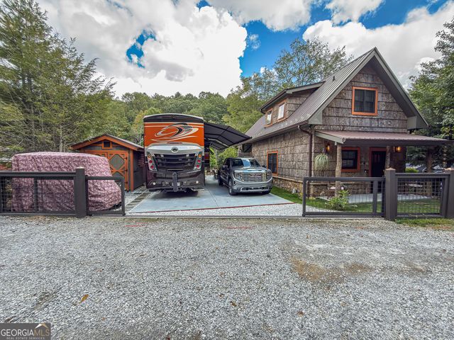 111 Wildflower Road, Scaly Mountain, NC 28775