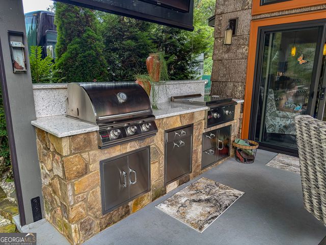 111 Wildflower Road, Scaly Mountain, NC 28775