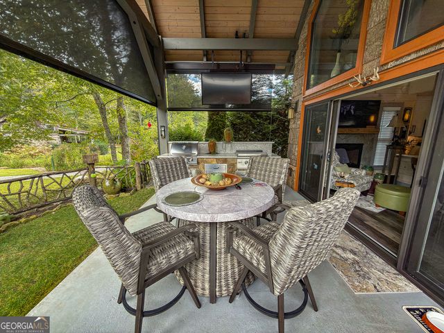 111 Wildflower Road, Scaly Mountain, NC 28775