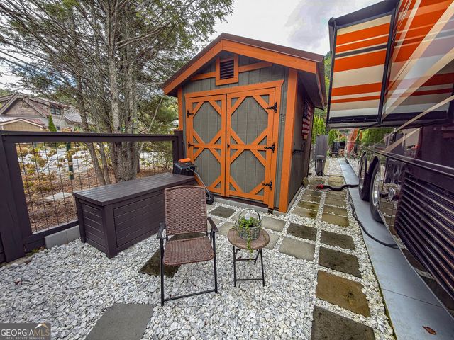 111 Wildflower Road, Scaly Mountain, NC 28775