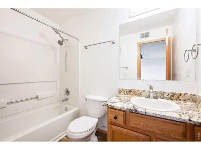 1221 University Ave D-202, Fort Collins, CO 80521