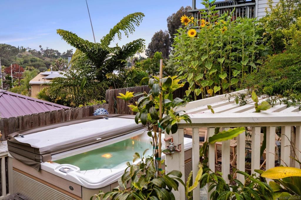 Image 31 of property listing at 1876 Sefton Place, San Diego, CA 92107