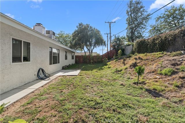 2764 Mirada Road, Highland, CA 92346