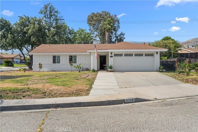 2764 Mirada Road, Highland, CA 92346