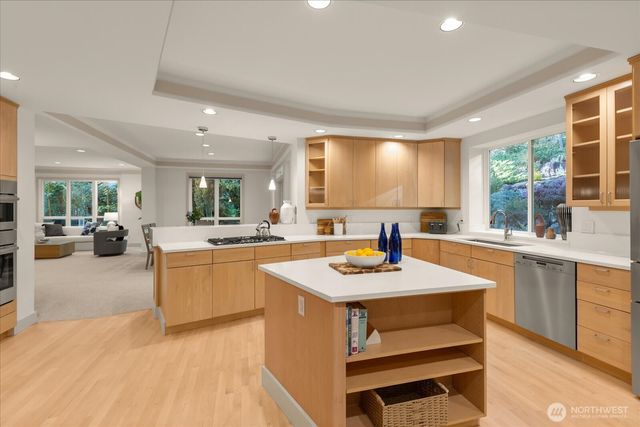 2290 140th Way SE, Bellevue, WA 98007