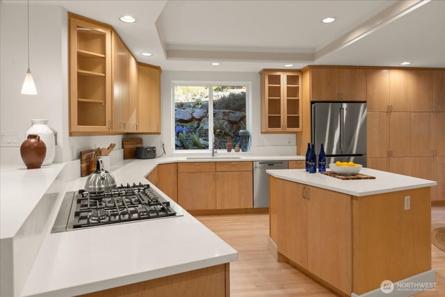 2290 140th Way SE, Bellevue, WA 98007