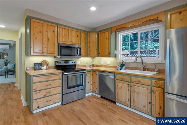 86182 Lorane Hwy, Eugene, OR 97405