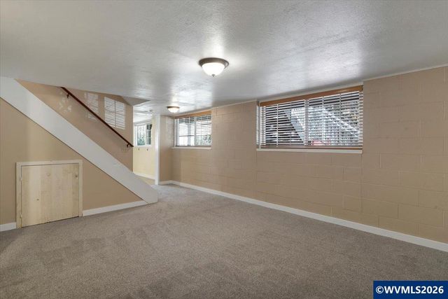 86182 Lorane Hwy, Eugene, OR 97405