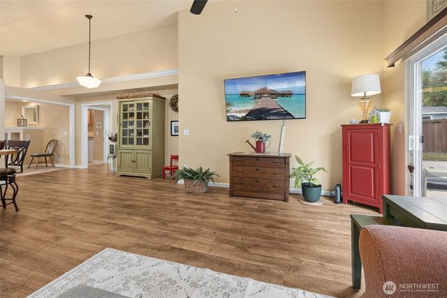 2404 Bowman Avenue NW, Olympia, WA 98502